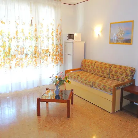 Stylish In Caorle Near Vakantiehuis *